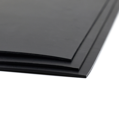 Прочность на растяжение ≥15 МПа Индекс кислорода ≥30% Геомембрана HDPE для долговечных водонепроницаемых решений
