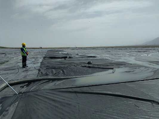 Light Customized Geotextile Dewatering Tubes Offering Tensile Strength 130130kn 175175kn and 200200kn for Water Removal