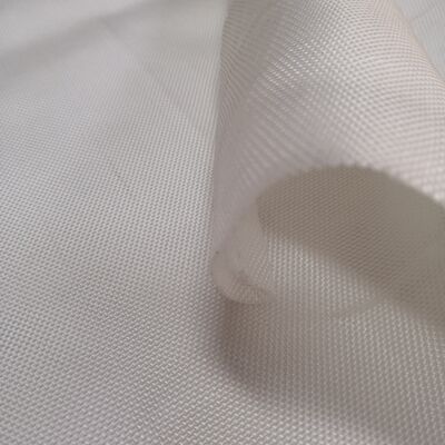 Прочность пробивания CBR≥12KN ПЭТ-ППТ текстиль, предназначенный для обеспечения прочности и 10% удлинения, идеально подходит для промышленного использования