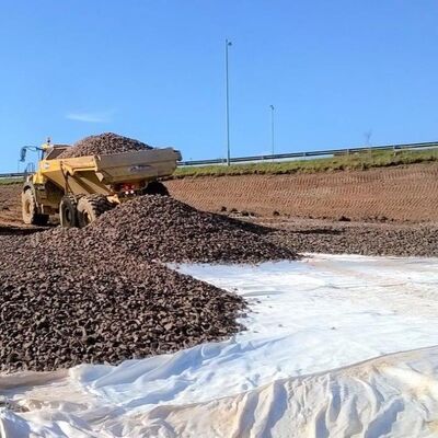 Промышленный полипропиленовый ПЭТ тканый геотекстиль плотностью 300 г, прочный для укрепления берегов рек