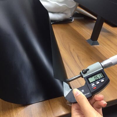 Противопроницаемость водонепроницаемая гладкая текстура HDPE Geomembrane Liner для прудов Liner полигонов