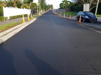 Наклон защищая землю пластиковой сетки Geogrid мягкую усиливает железную дорогу