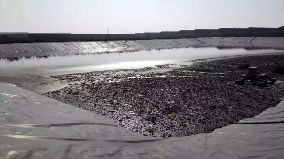 Прочность на растяжение 0.8mm до 2mm коррозионностойкого вкладыша PVC Geomembrane высокая