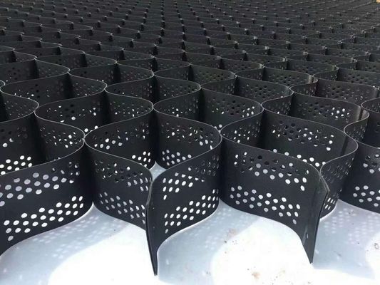Пространство сварки 330 мм HDPE Geocell с гладкой текстурой или поверхностью типа соломы, отвечающей стандарту GB Идеальное для применения для укрепления грунта